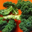 Gros plan feuilles de chou kale